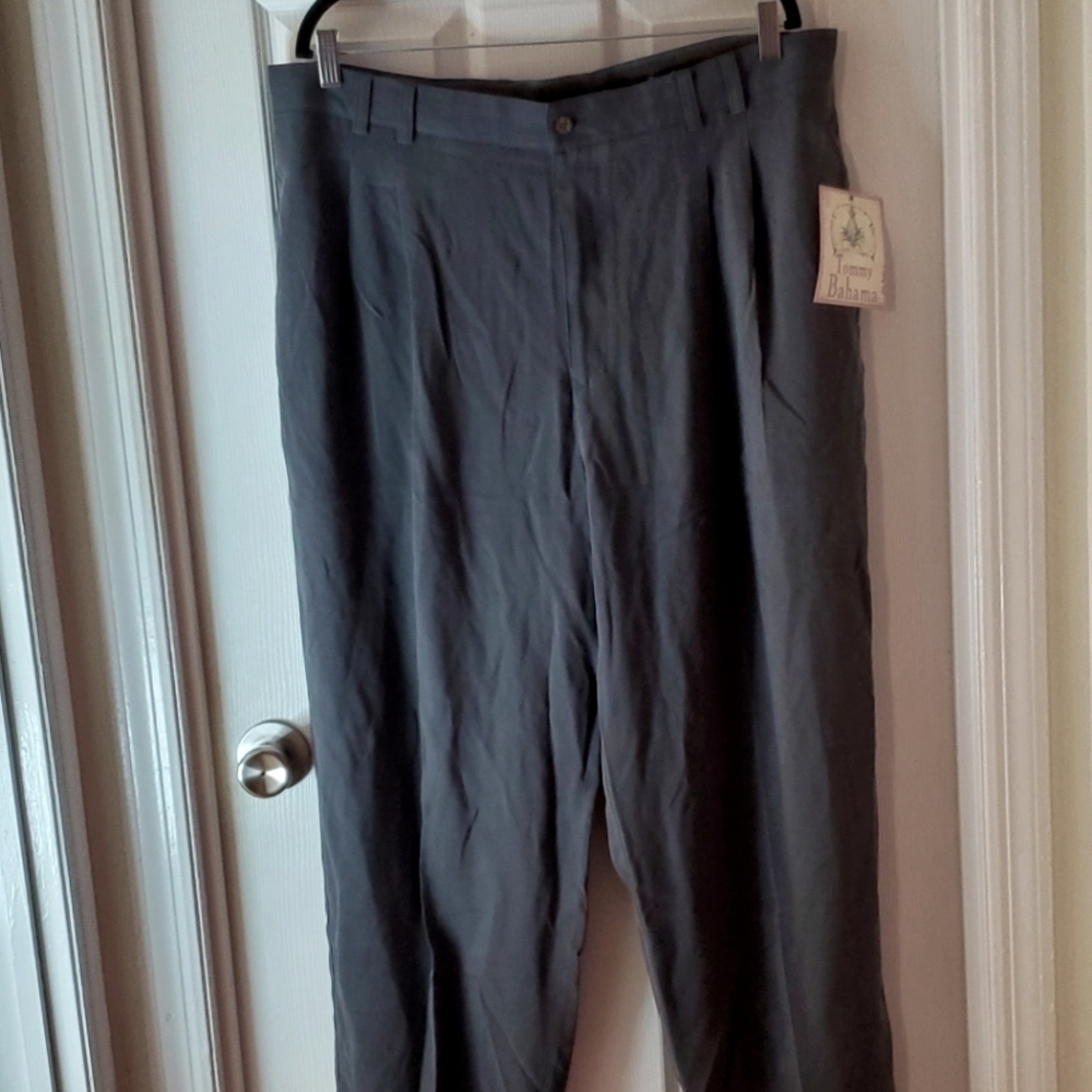 New Tommy Bahama Pants Size 40